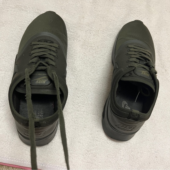Nike Air Max Thea Ultra Green Rare Sneakers 7.5 Shoe - Picture 9 of 9